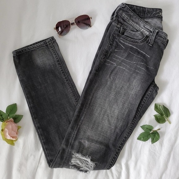Express Distressed Black Skinny Jeans Size 2 - Picture 6 of 6